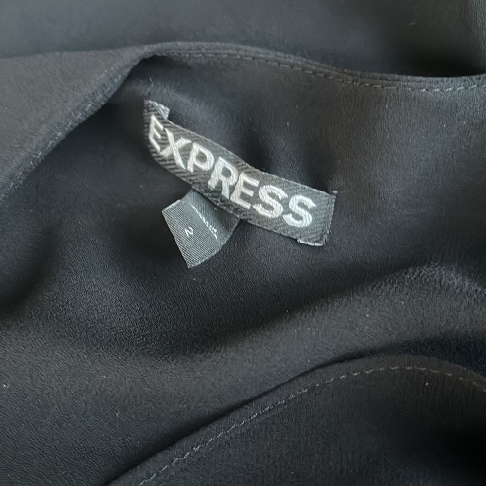 Express romper - Picture 3 of 3